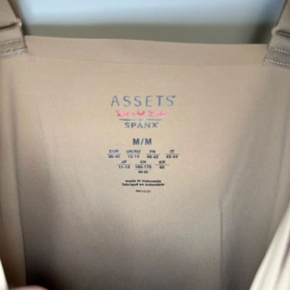 Assets Spanx tan body suit size medium NWOT